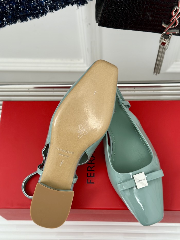 Ferragamo Shoes 007 HL082