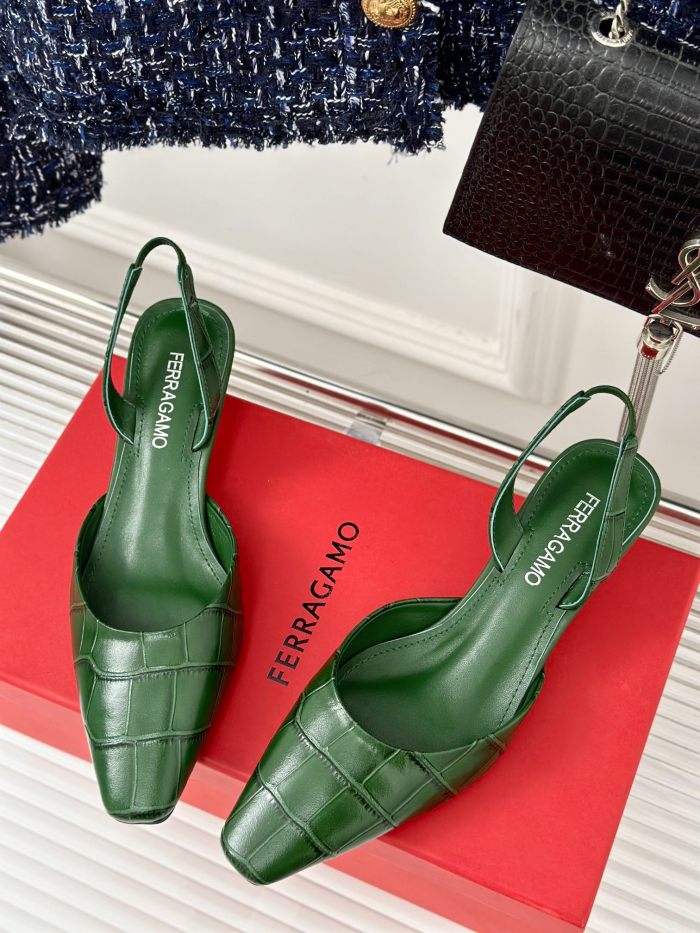 Ferragamo Shoes 004 HL082