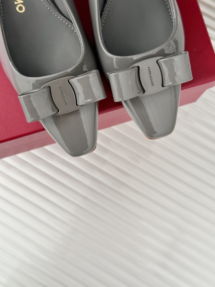 Ferragamo Shoes 006 HL023