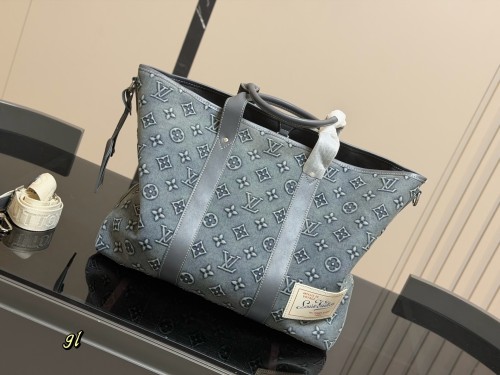 LV Weekend Tote 333 DB072 43cm