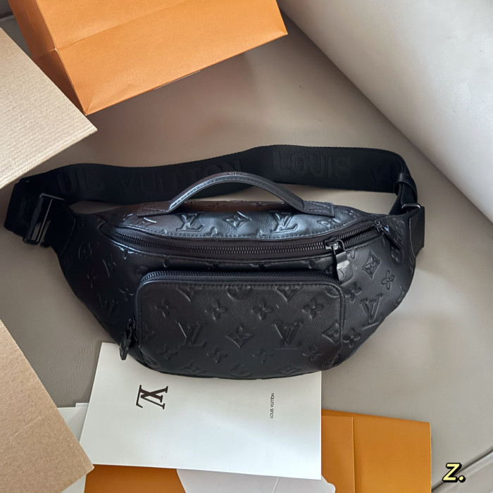 LV Bumbag 328 DB032 30cm