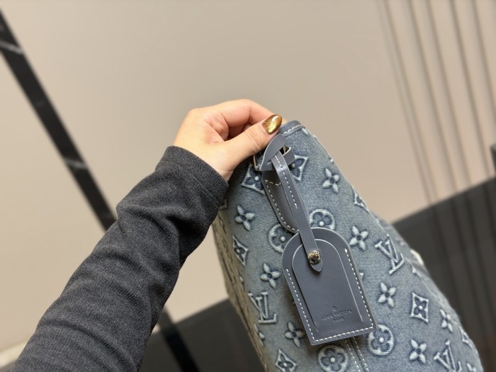 LV Weekend Tote 333 DB072 43cm