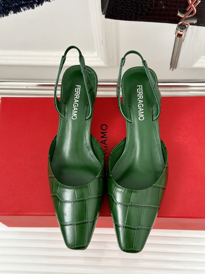 Ferragamo Shoes 004 HL082