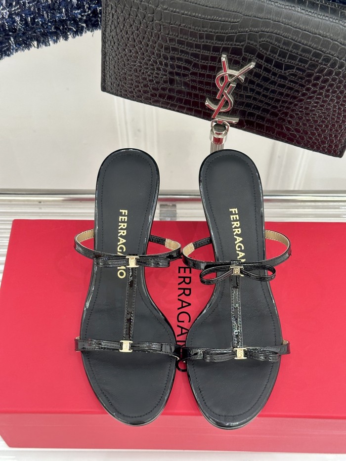Ferragamo Shoes 044 HL062