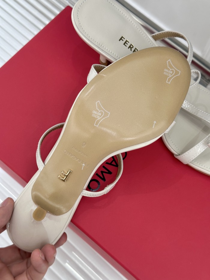 Ferragamo Shoes 044 HL062