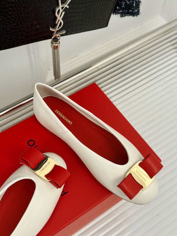 Ferragamo Shoes 009 HL003