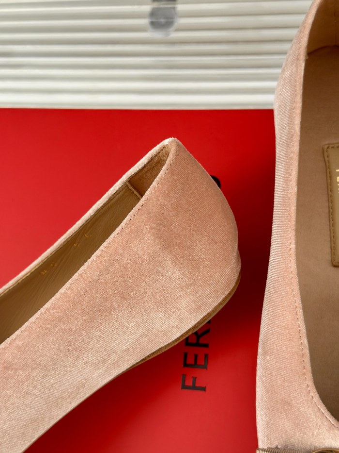 Ferragamo Shoes 009 HL003
