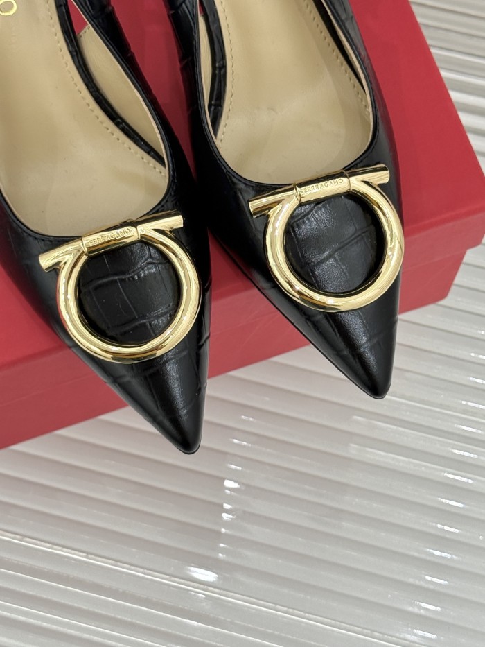 Ferragamo Shoes 033 HL003
