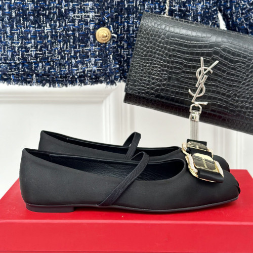 Ferragamo Shoes 024 HL072