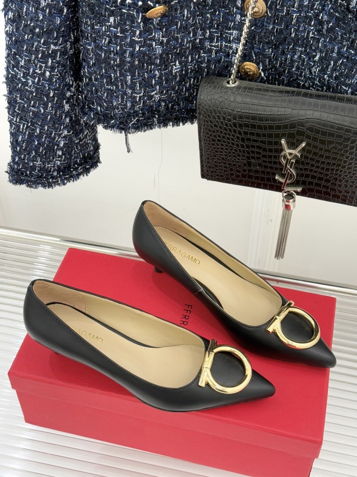Ferragamo Shoes 022 HL003
