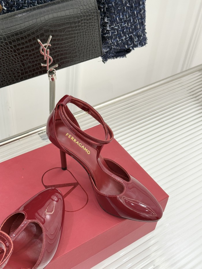 Ferragamo Shoes 032 HL023