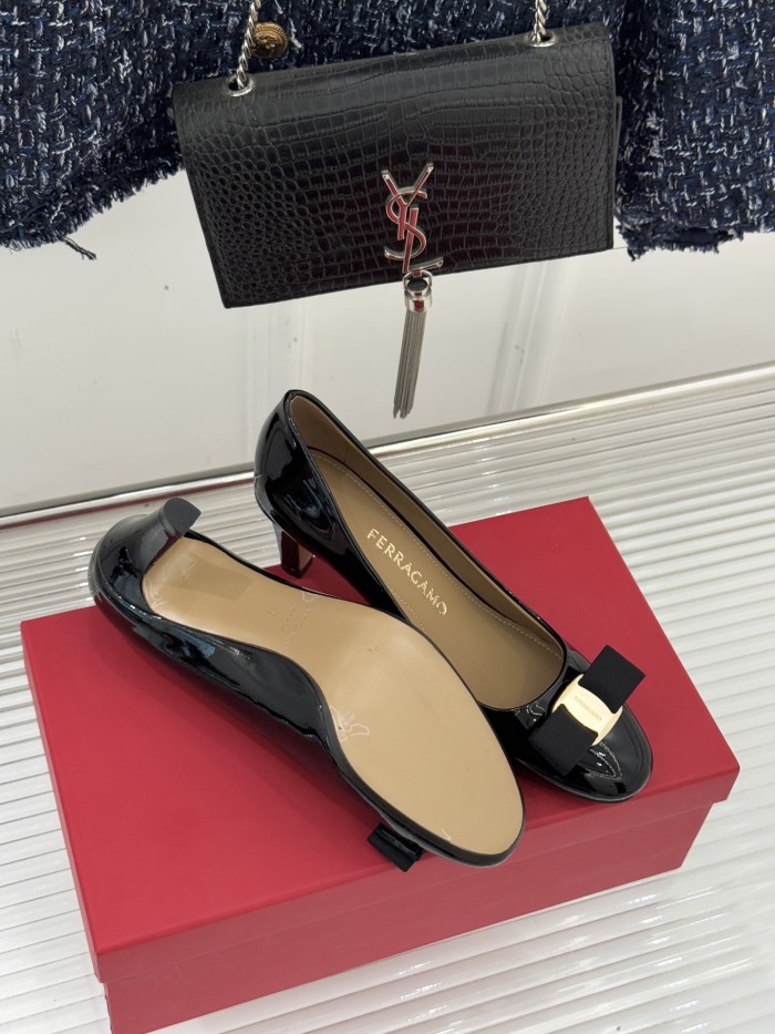 Ferragamo Shoes 030 HL023