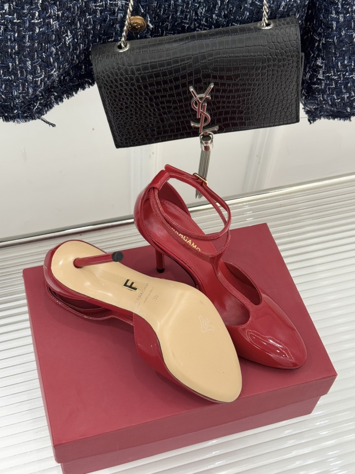 Ferragamo Shoes 032 HL023