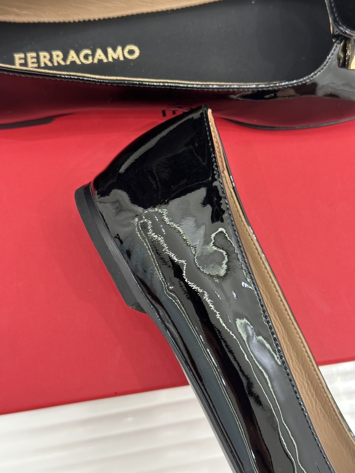Ferragamo Shoes 041 HL003
