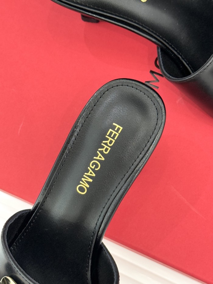 Ferragamo Shoes 037 HL082
