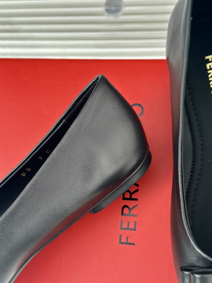 Ferragamo Shoes 010 HL072