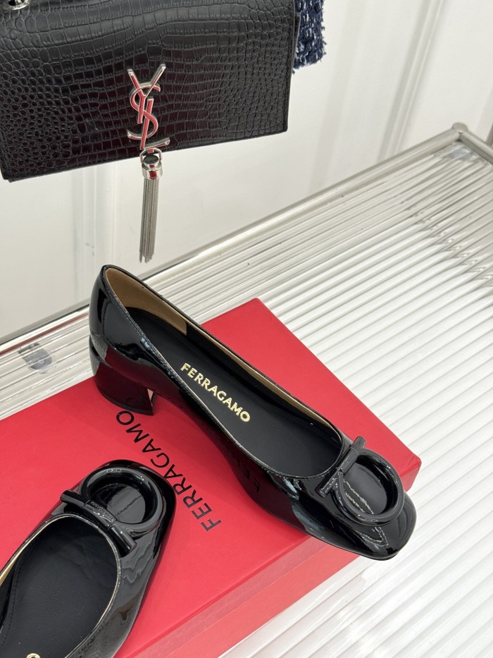 Ferragamo Shoes 021 HL003