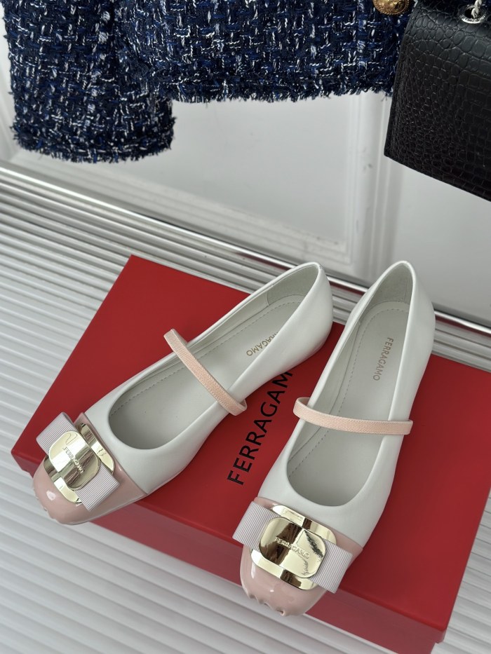 Ferragamo Shoes 024 HL072