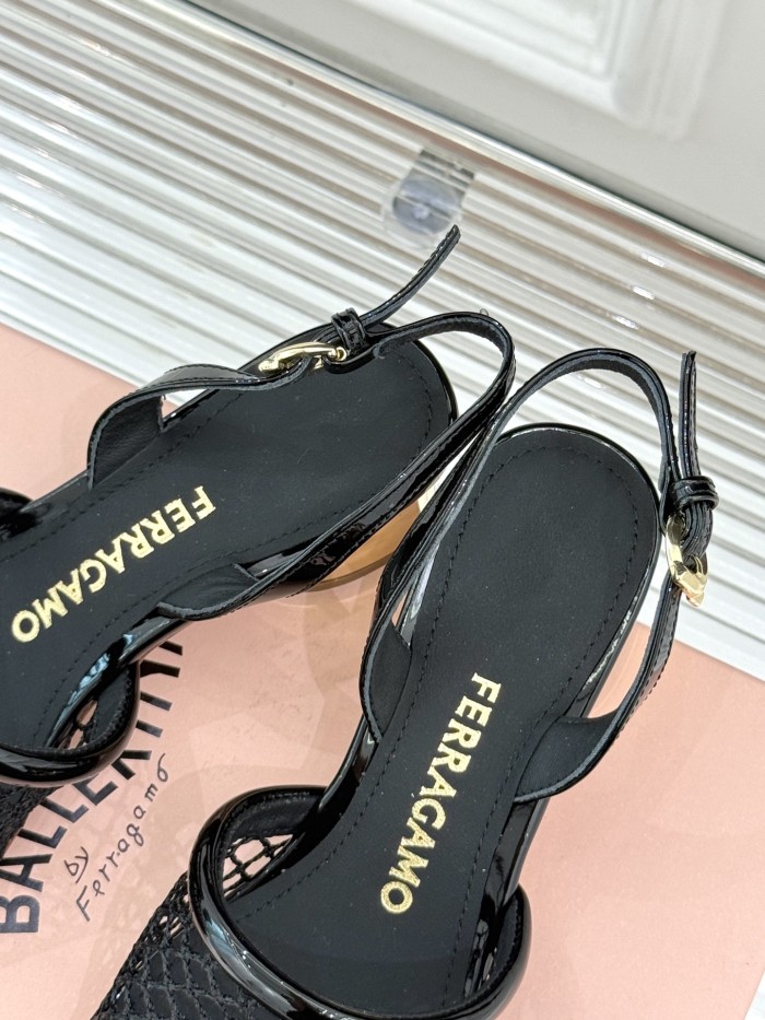 Ferragamo Shoes 019 HL003