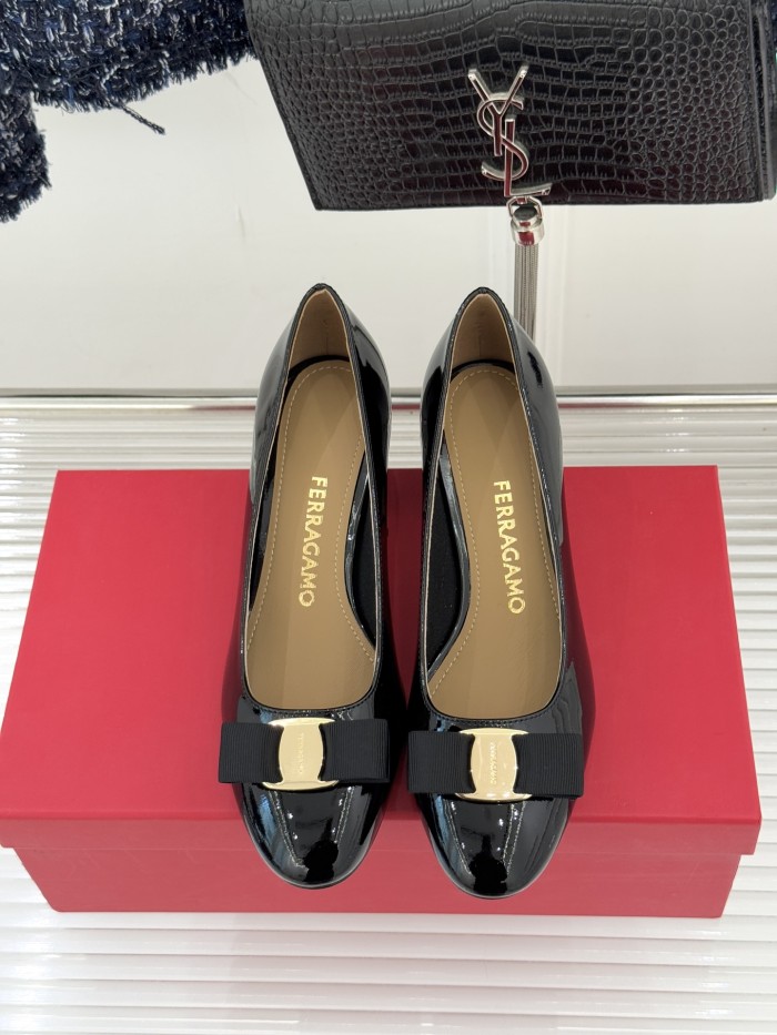 Ferragamo Shoes 029 HL023