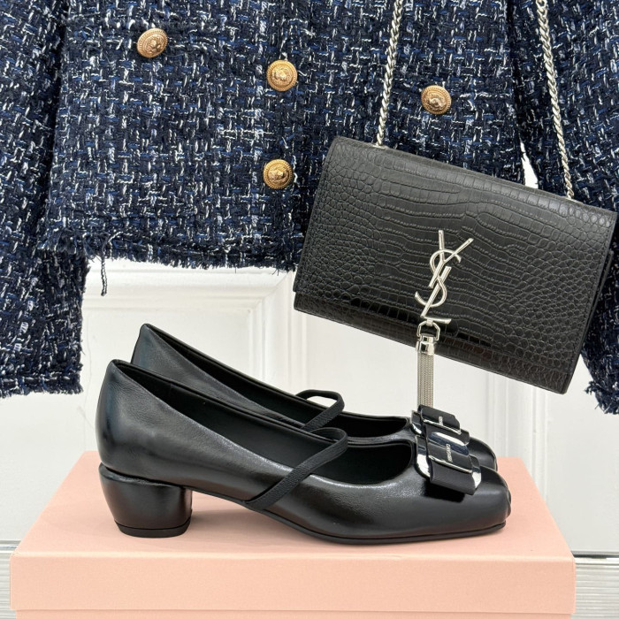 Ferragamo Shoes 025 HL072