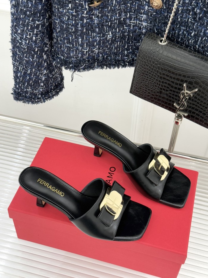 Ferragamo Shoes 037 HL082