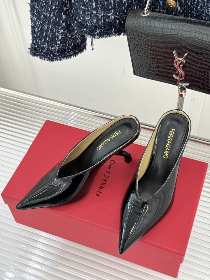 Ferragamo Shoes 027 HL003