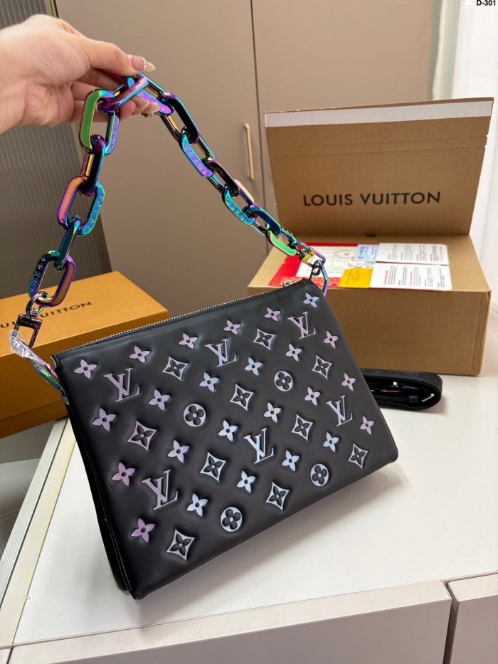 LV Coussin Bag 334 DB052 27cm