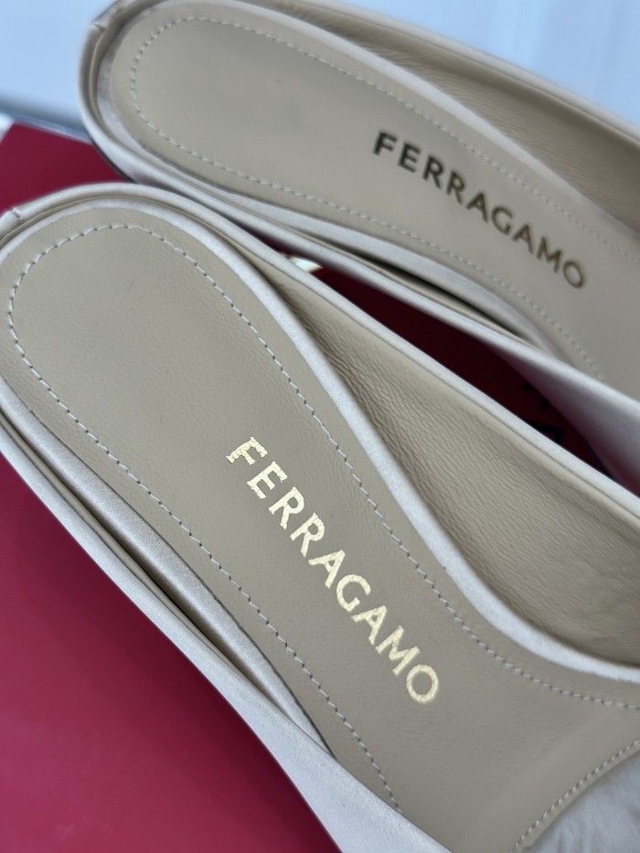 Ferragamo Shoes 042 HL082