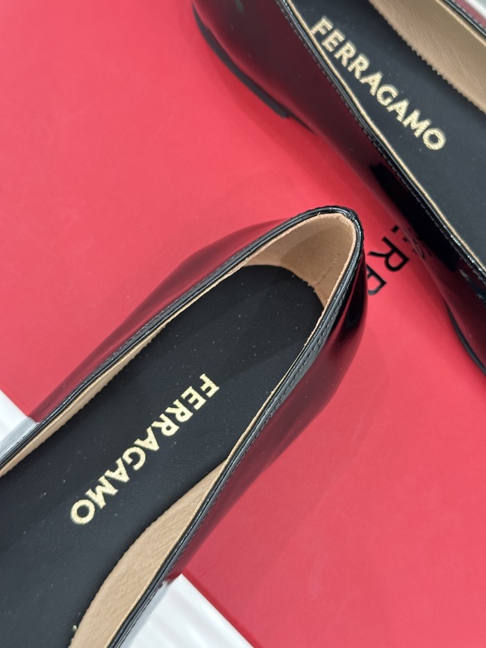 Ferragamo Shoes 041 HL003