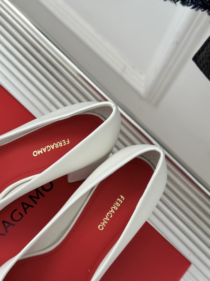 Ferragamo Shoes 013 HL023