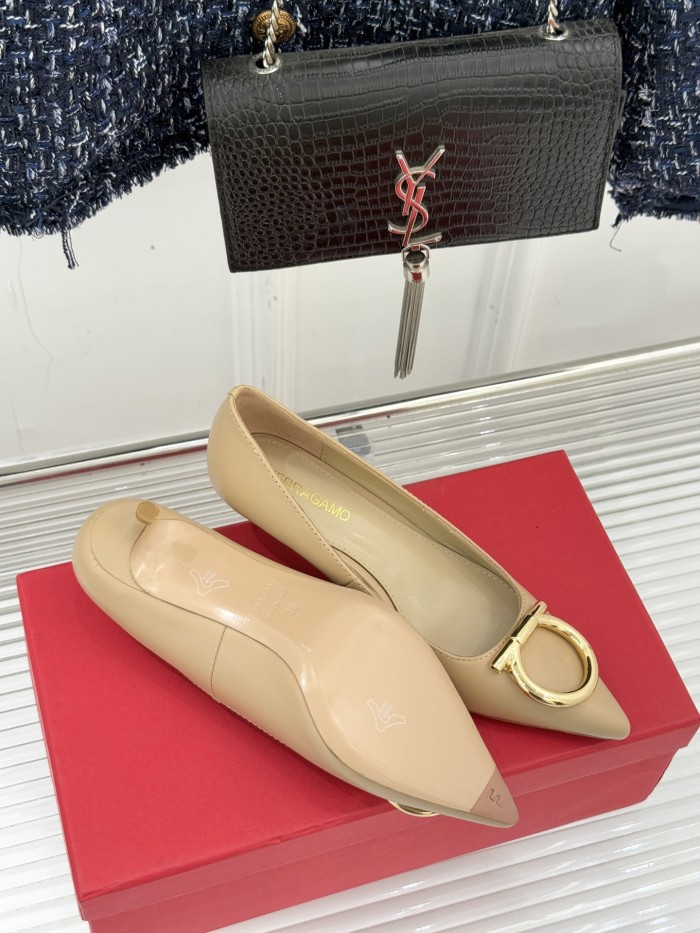 Ferragamo Shoes 022 HL003