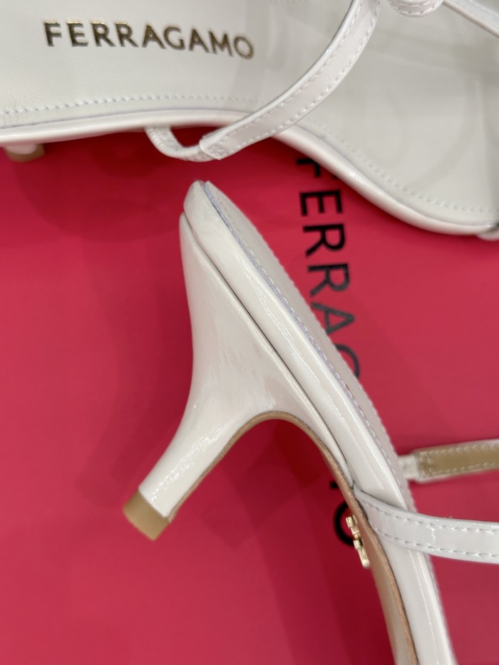 Ferragamo Shoes 044 HL062