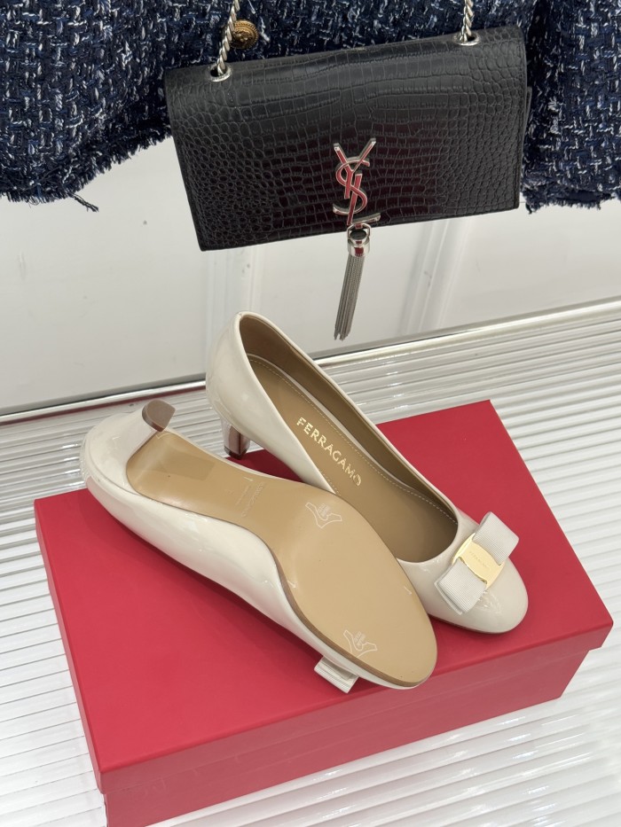 Ferragamo Shoes 030 HL023