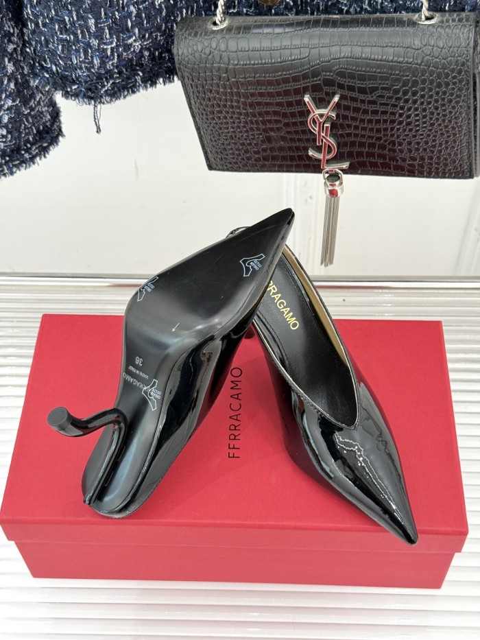Ferragamo Shoes 027 HL003