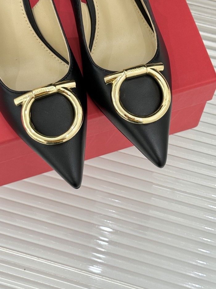 Ferragamo Shoes 033 HL003