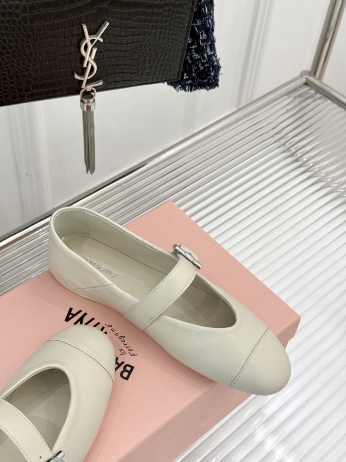 Ferragamo Shoes 015 HL003
