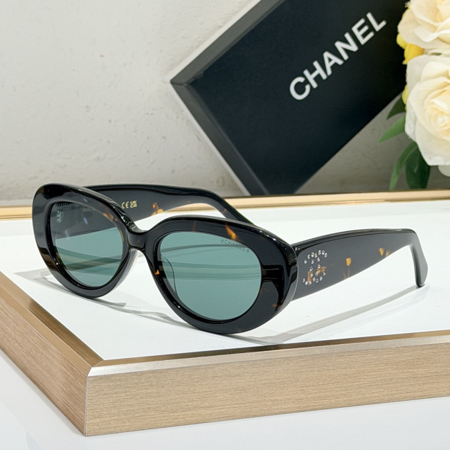 Chanel Sunglasses CH5562B