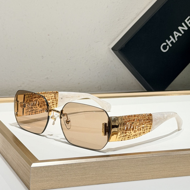 Chanel Sunglasses A95116
