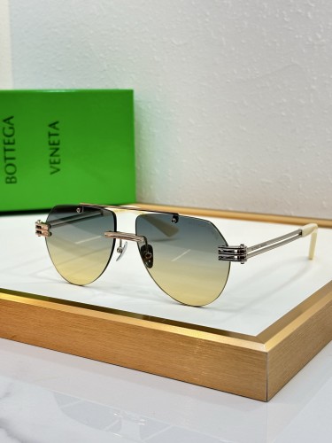 Bottega Veneta Sunglasses BV1342S
