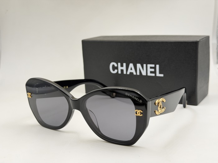 Chanel Sunglasses 5501-H