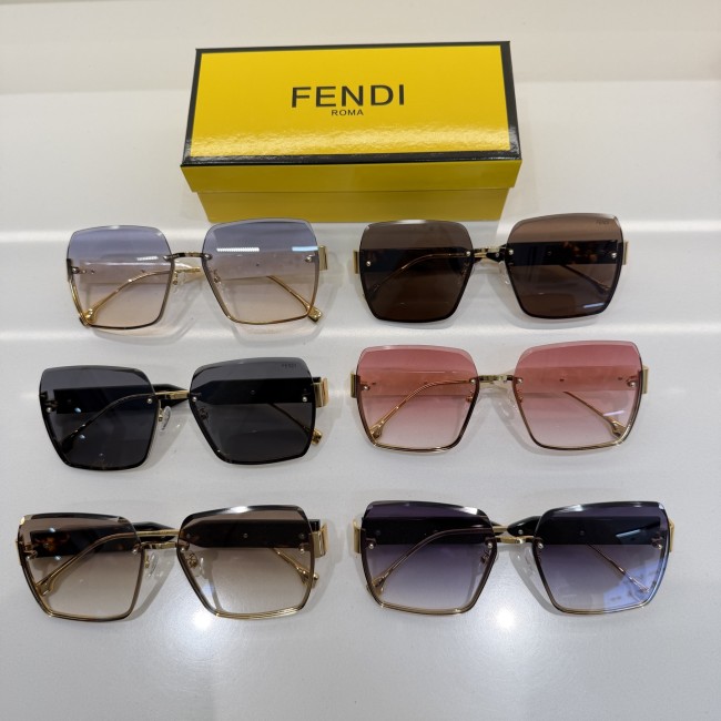Fendi Sunglasses FE40154