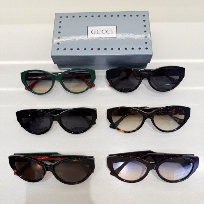 Gucci Sunglasses GG1554
