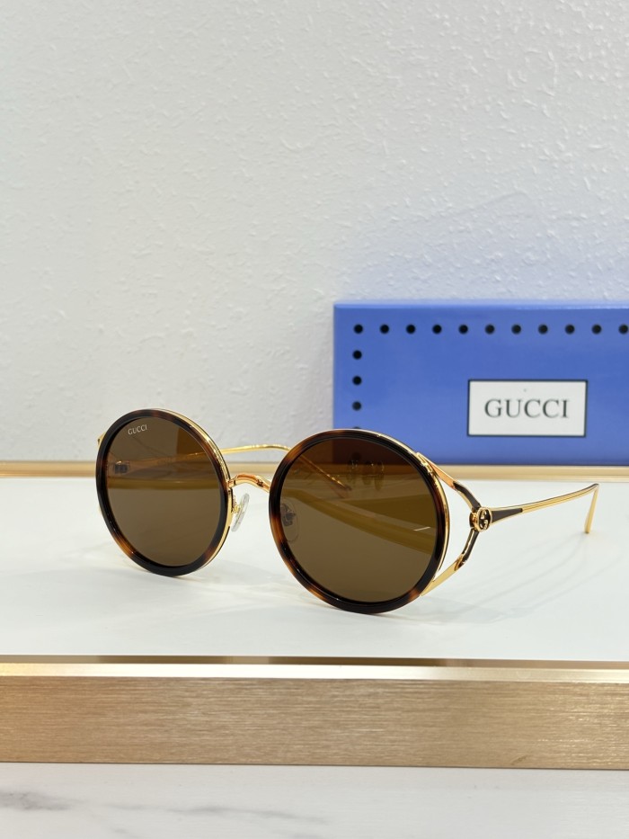 Gucci Sunglasses GG2181
