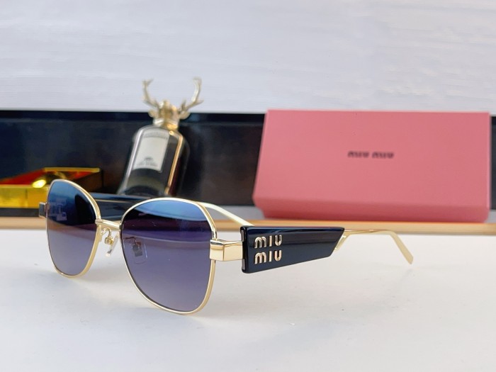 Miu Miu Sunglasses SMU67WS