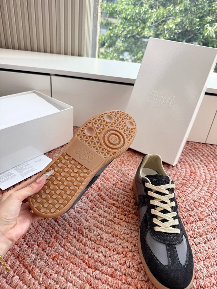 Maison Margiela Casual shoes 002 HL072