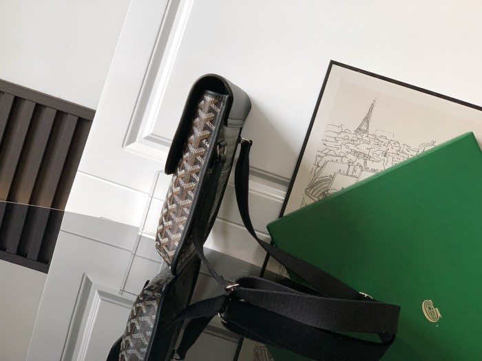 Goyard Coursier Bag 8069 YD065 32cm