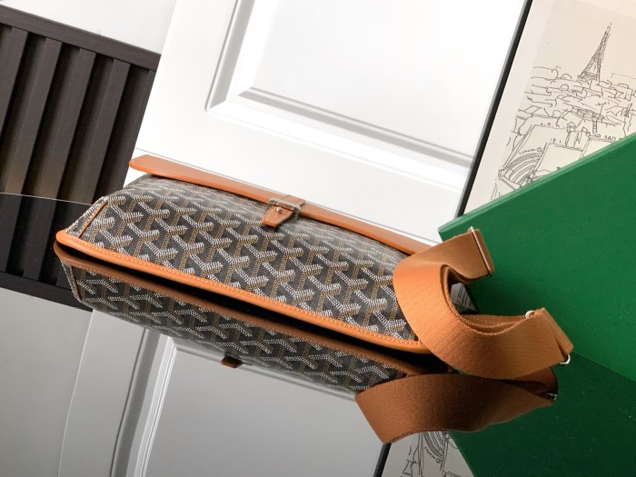 Goyard Coursier Bag 8069 YD065 32cm