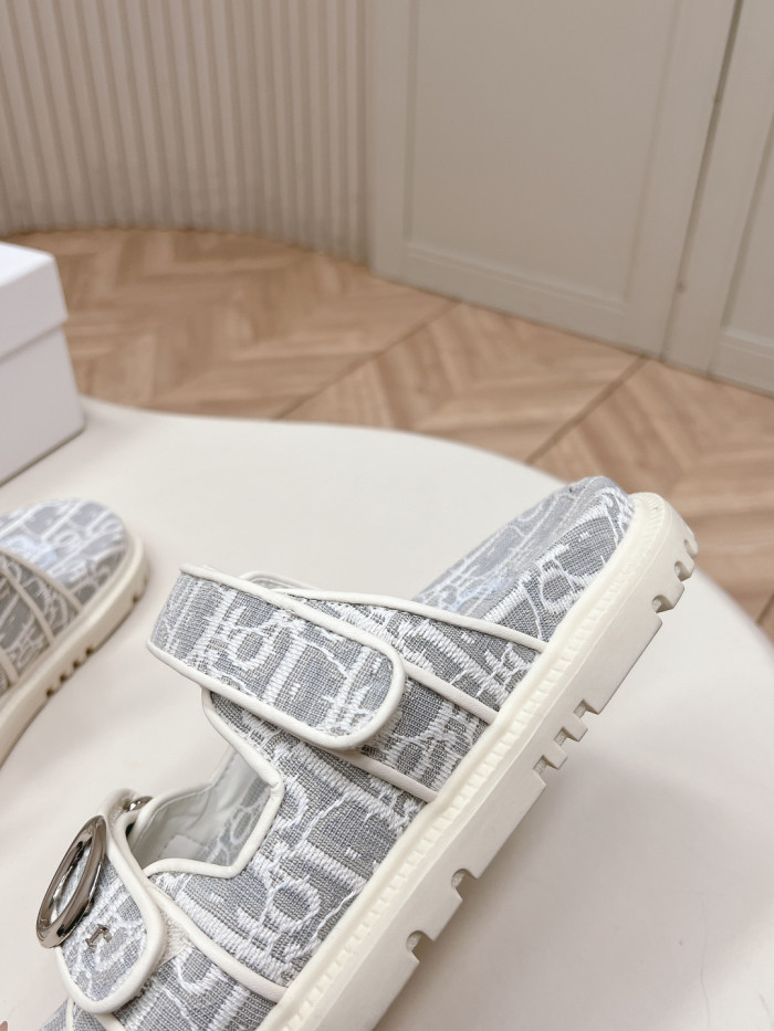 Dior shoes 053 HL062