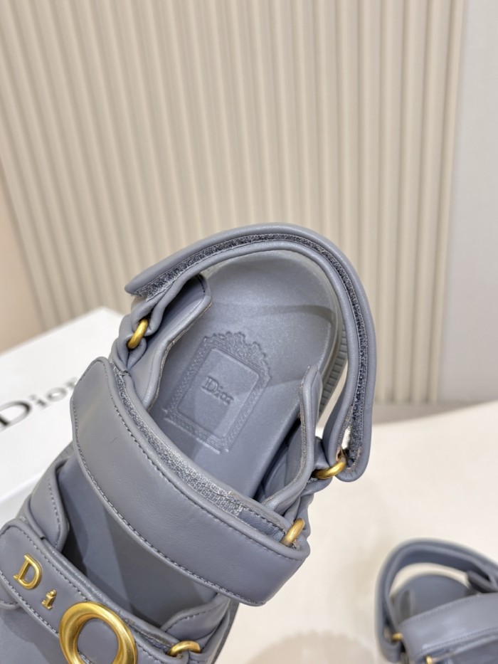 Dior shoes 055 HL072